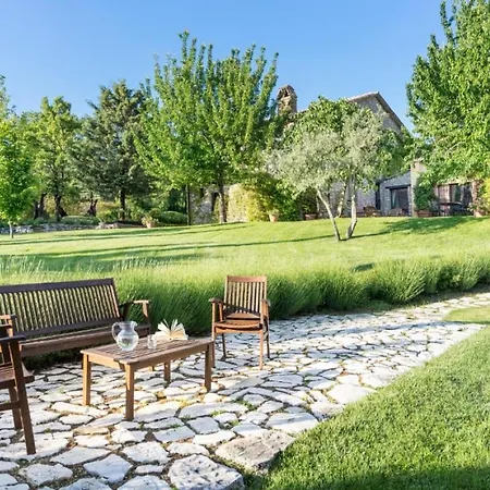 Sleeps 8 Pool Wifi Palazzo Guglielmi