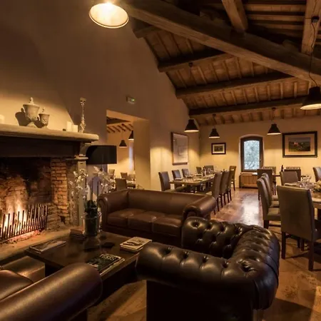 Sleeps 8 Pool Wifi * Palazzo Guglielmi